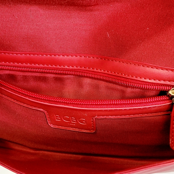 Vintage BCBG Paris Long Wallet Faux Leather Red Special Occasions Cocktail Pa… - Picture 6 of 9
